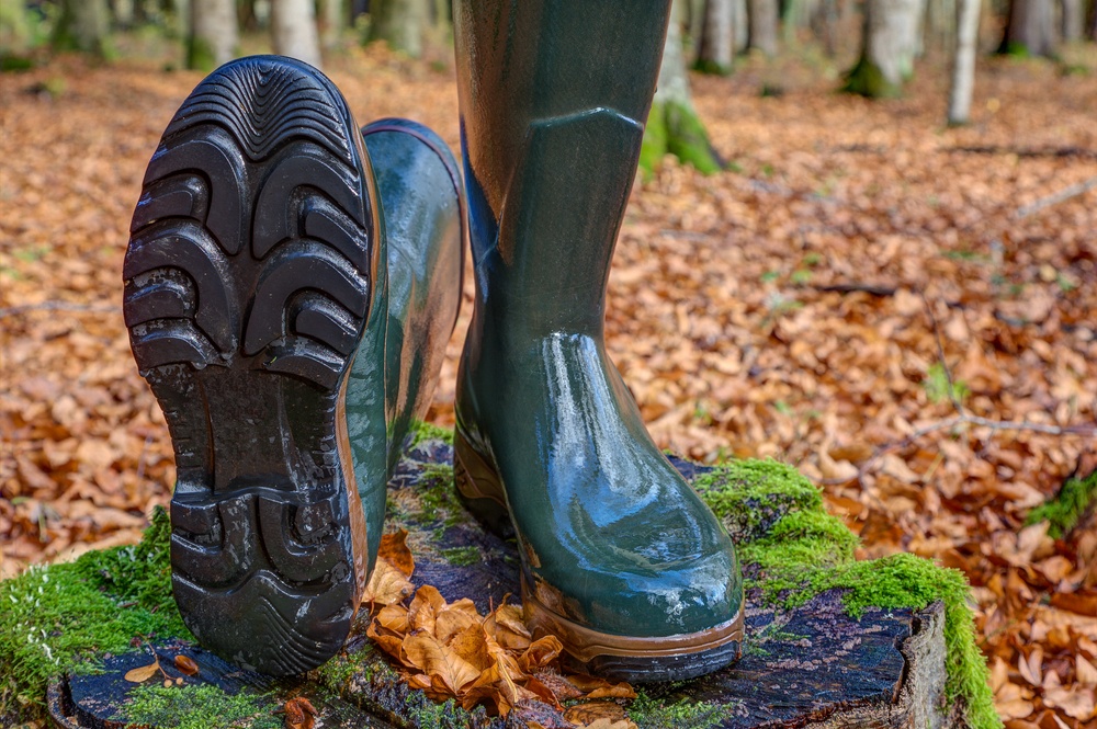 Basic Reasons You Need Rubber Boots for Hunting