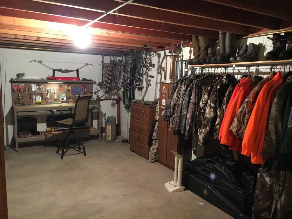 Ways To Store Hunting Clothes